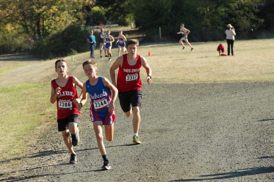 8th grader Gage Hart competes in the Maynard Mai Invitational in Glide on Wednesday.