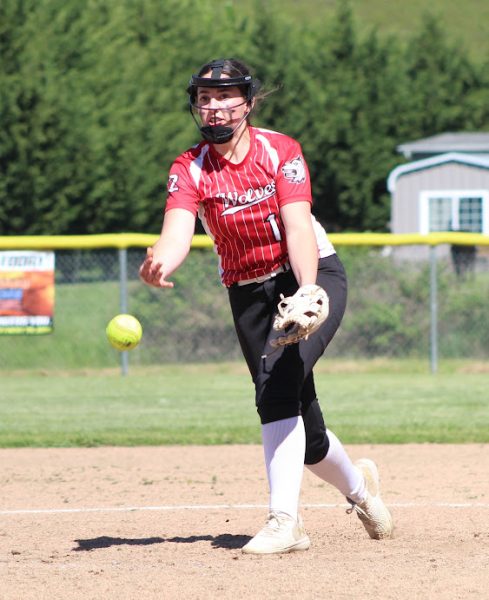 Natalie Harris, pitching for Days Creek last season, is one of five players participating in the Riddle-Days Creek co-op for softball.