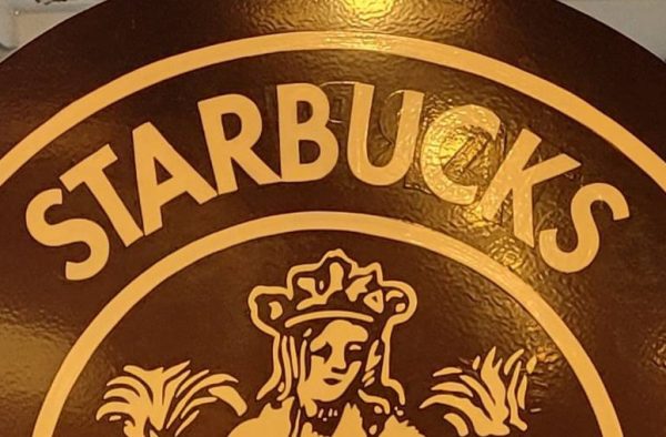 New Starbucks gets lukewarm reception